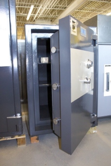 Used 3520 Atlas TRTL30X6 High Security Safe